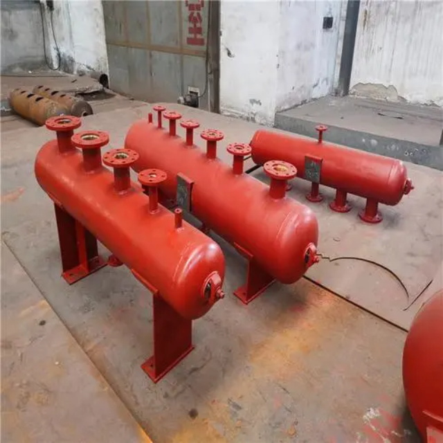 兴平分集水器安装高度